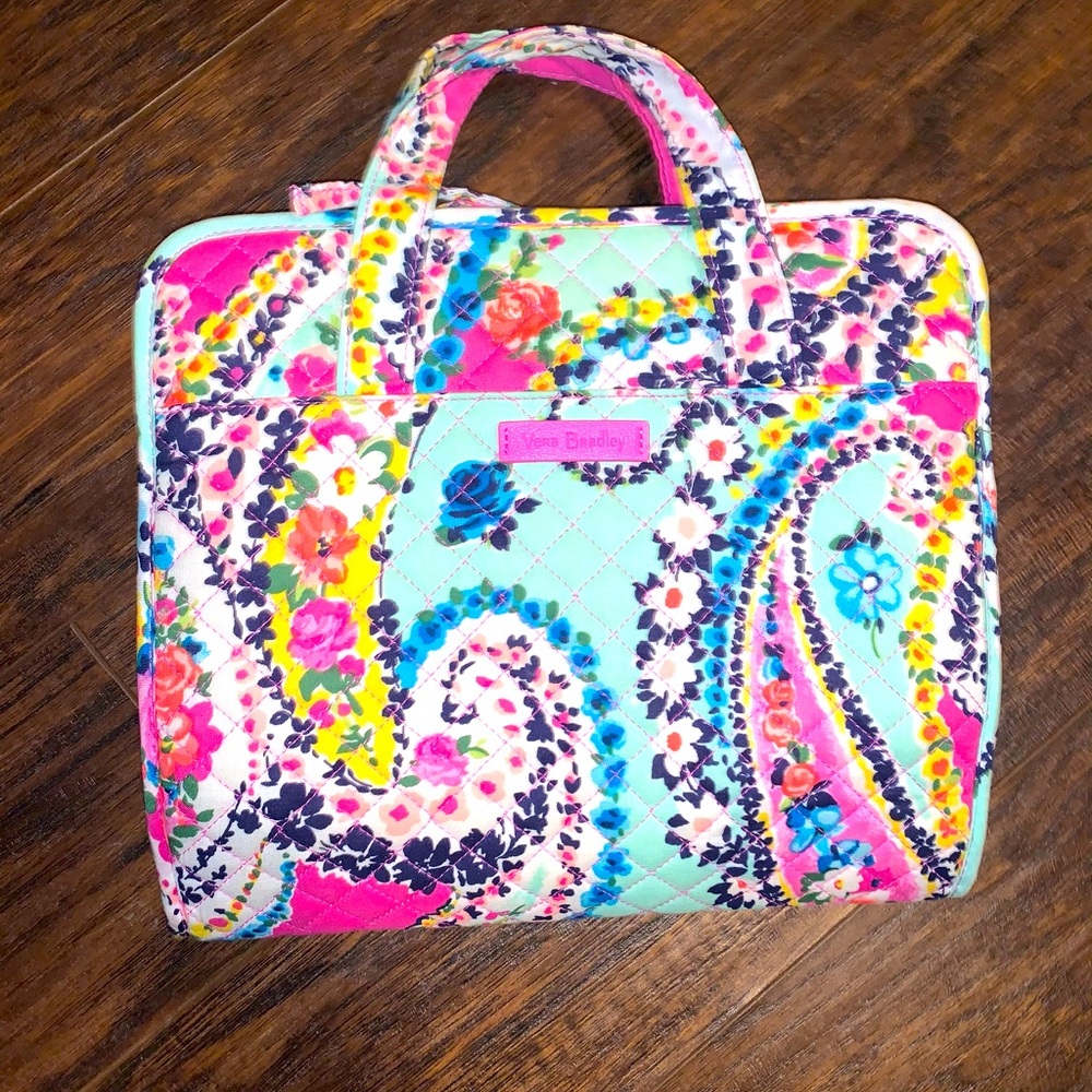 Vera Bradley Hanging Travel Organizer